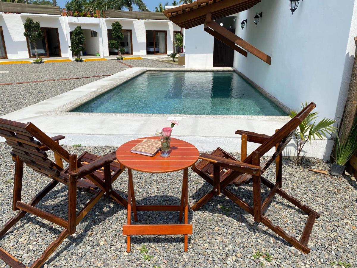Hotel Casa Victoria Zihuatanejo Esterno foto