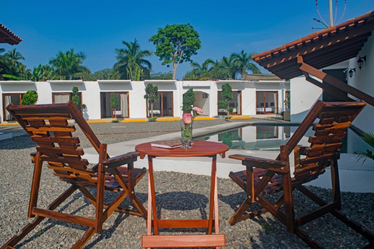 Hotel Casa Victoria Zihuatanejo Esterno foto